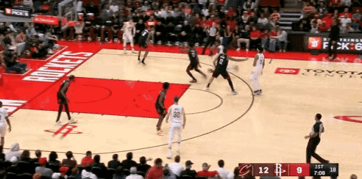 极品3D！火箭真不能放走伊森！在今天NBA常规赛icon火箭对阵骑士的第一节比