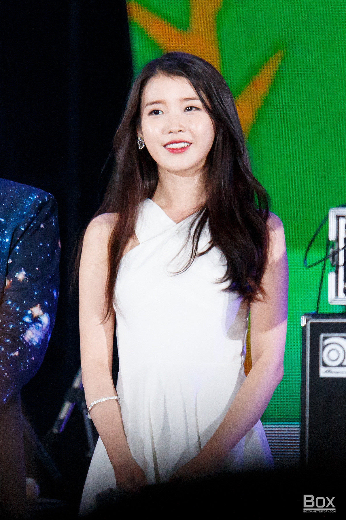 IU❤️IU韩国第一女solo2015年时光机🐥150813IU无限歌