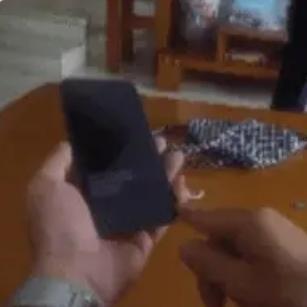 “拉电闸！”民警冲进广州一居民家中，硬生生抢回700多万元伴随着一声急促的呼