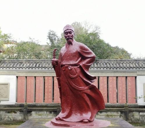 1524年，杨慎被关在诏狱已经一个月了，锦衣卫千户张备端来一个食盒，里面是一碟酱