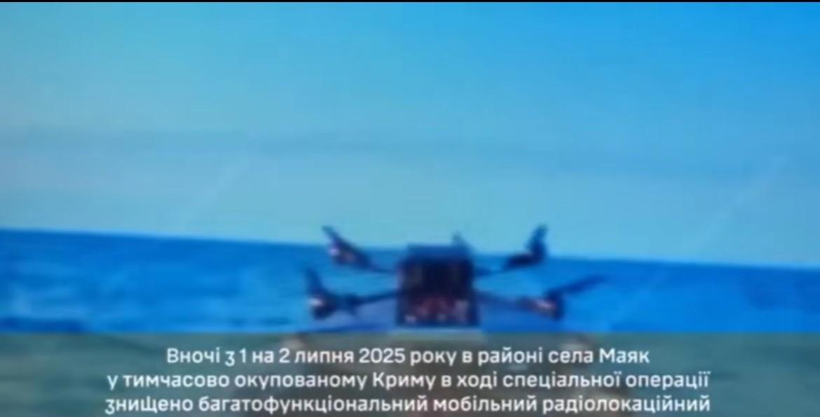 防不胜防，俄军位于克里米亚的防空系统又一次遭受袭击。乌军公布了一则视频，内容是