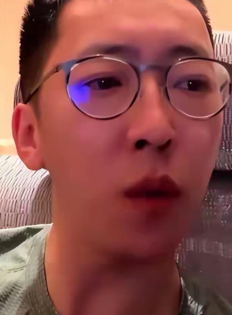 网红留几手就发表了不好的言论，直接暗讽张雪峰，当毒舌网红触碰了公众底线张雪峰年