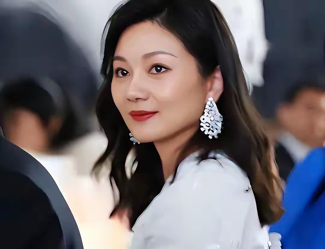 陈婷终于熬出头了，婆婆去世、老公老了、儿子大了，印证杨幂的话