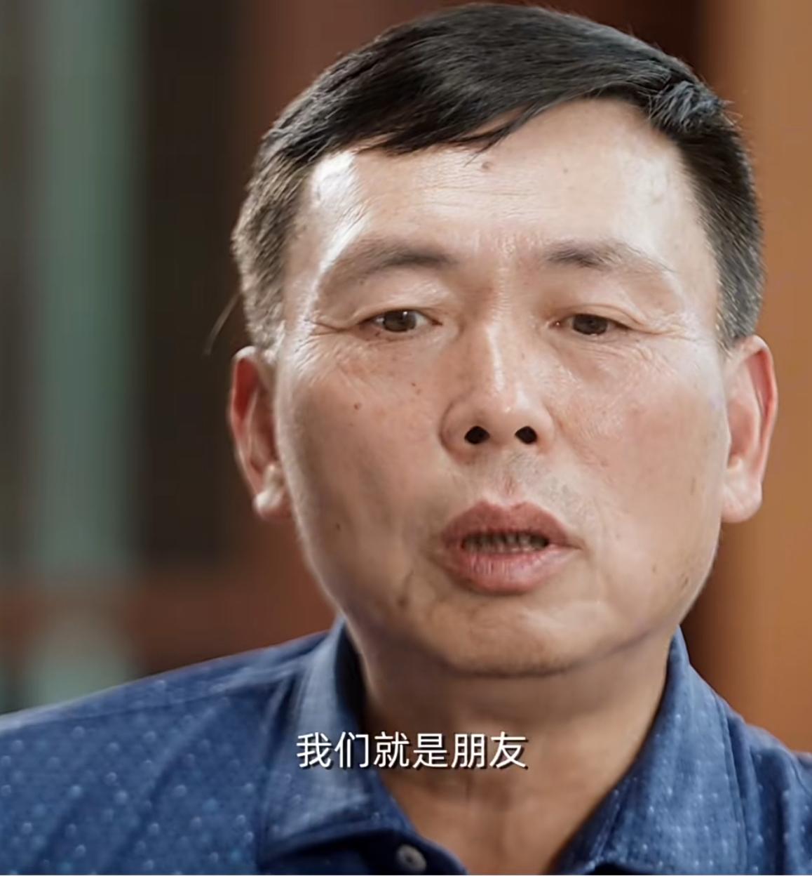 段永平：黄峥不是我的门徒，他是我的朋友。段永平称和黄峥也不常见面，偶尔会发个