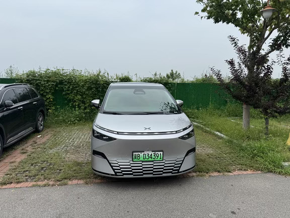 生活感才是时髦✨小鹏X9街拍