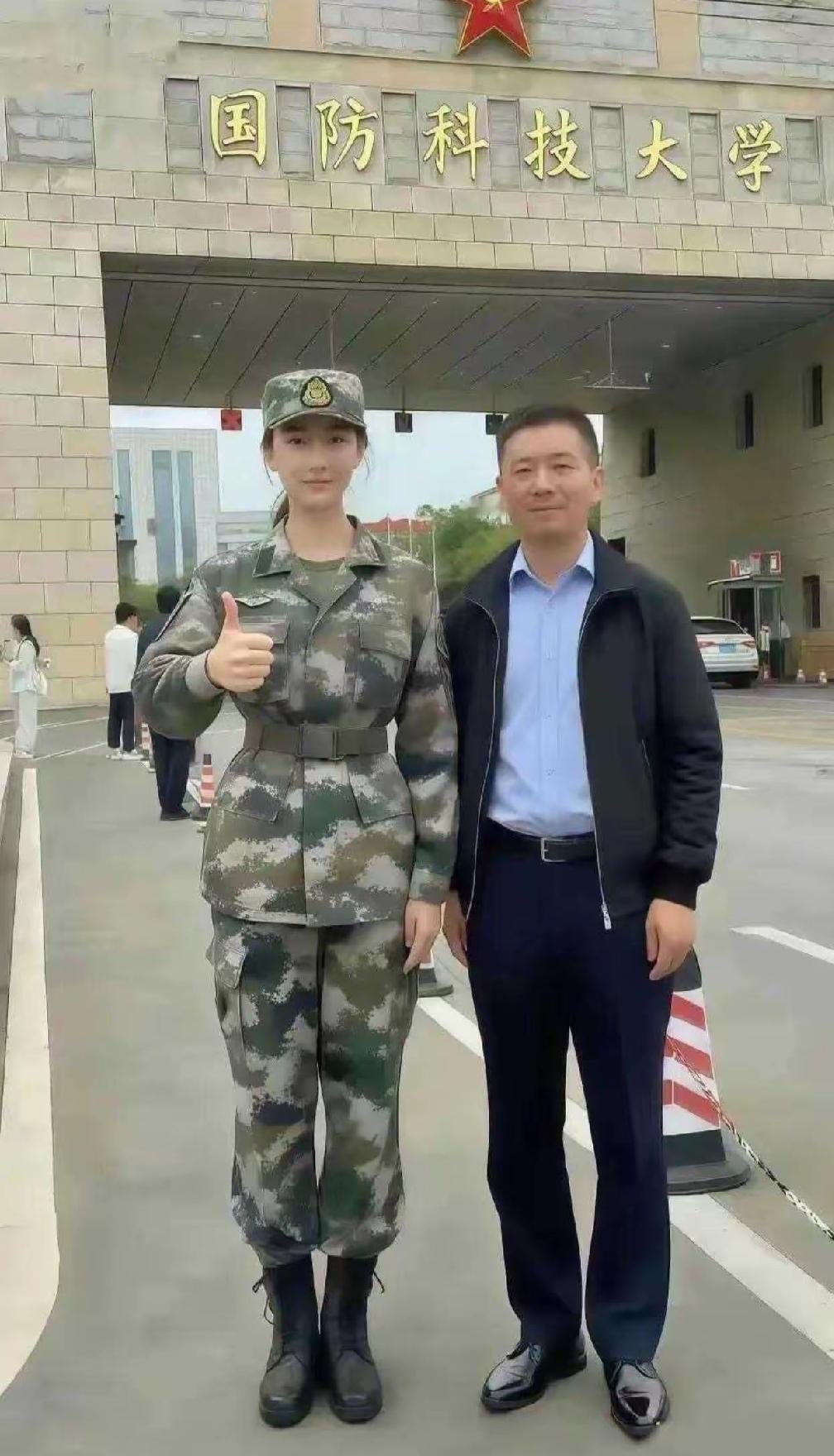 有人说国防科技大学毕业和普通的军校毕业没两样，除了个别人继续考研考博继续深造以外
