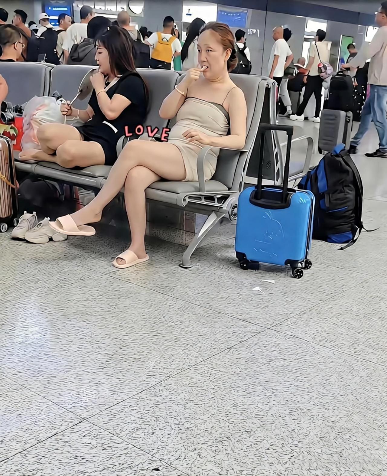 垃圾桶太远吗