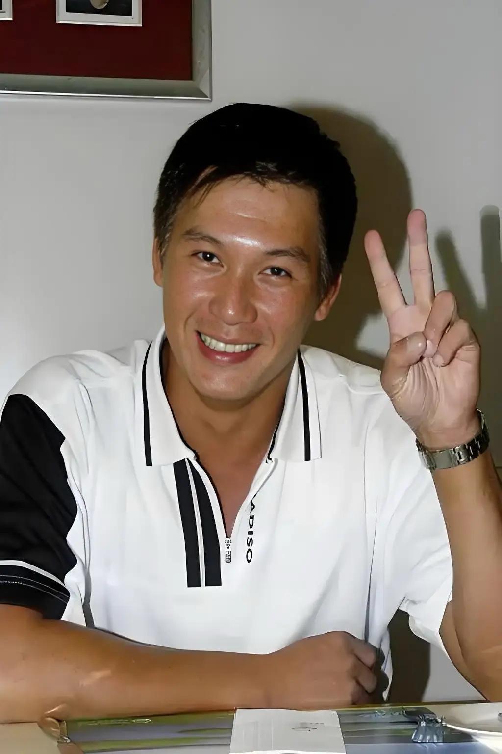 59岁的甄志强走了，这消息太让人意外，而且网传的踢球意外、跑步发病都不是真的，家