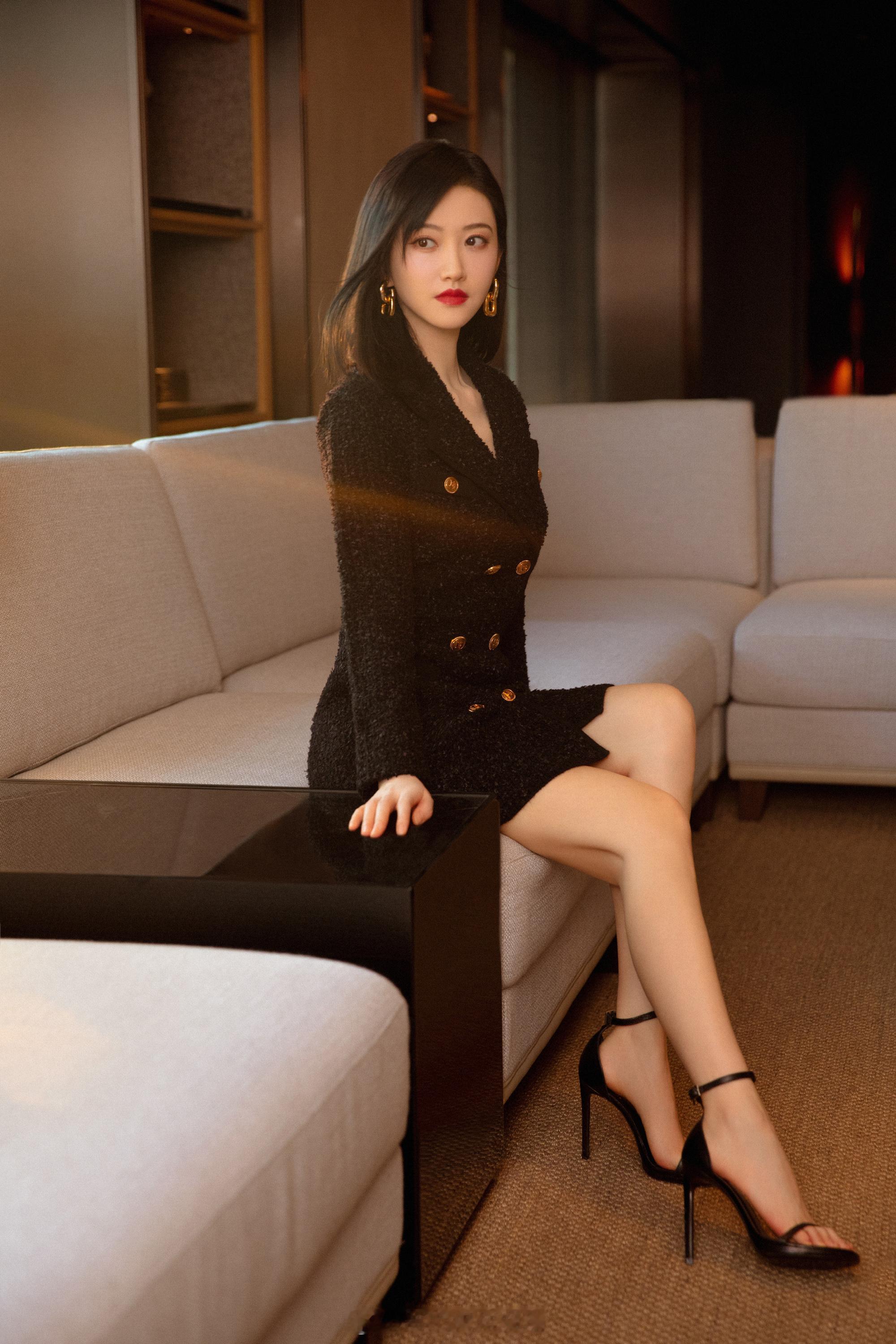 景甜的高跟鞋时尚秀美翻了天