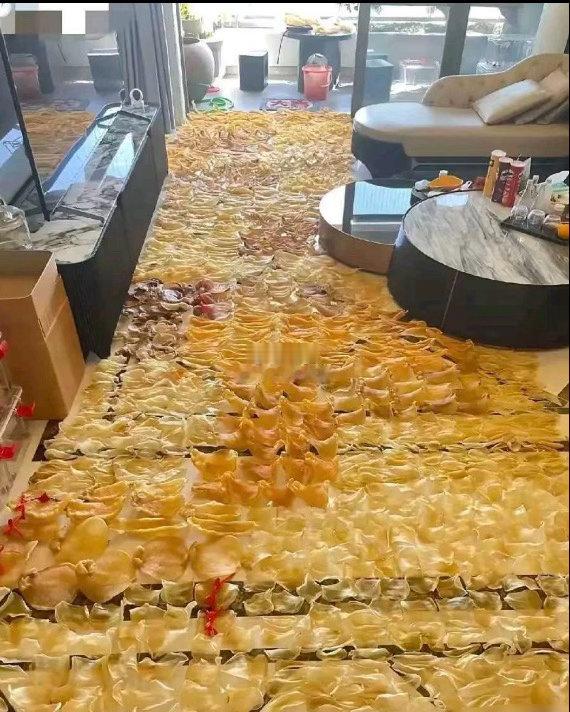 长眼了，有地暖的家庭都是这样吗？​​​