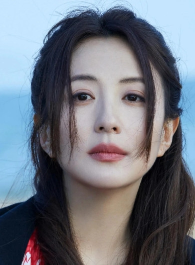 章子怡、左小青、杨童舒、俞飞鸿、殷桃、曾黎、姚晨等生于1970年代的女演员，哪位