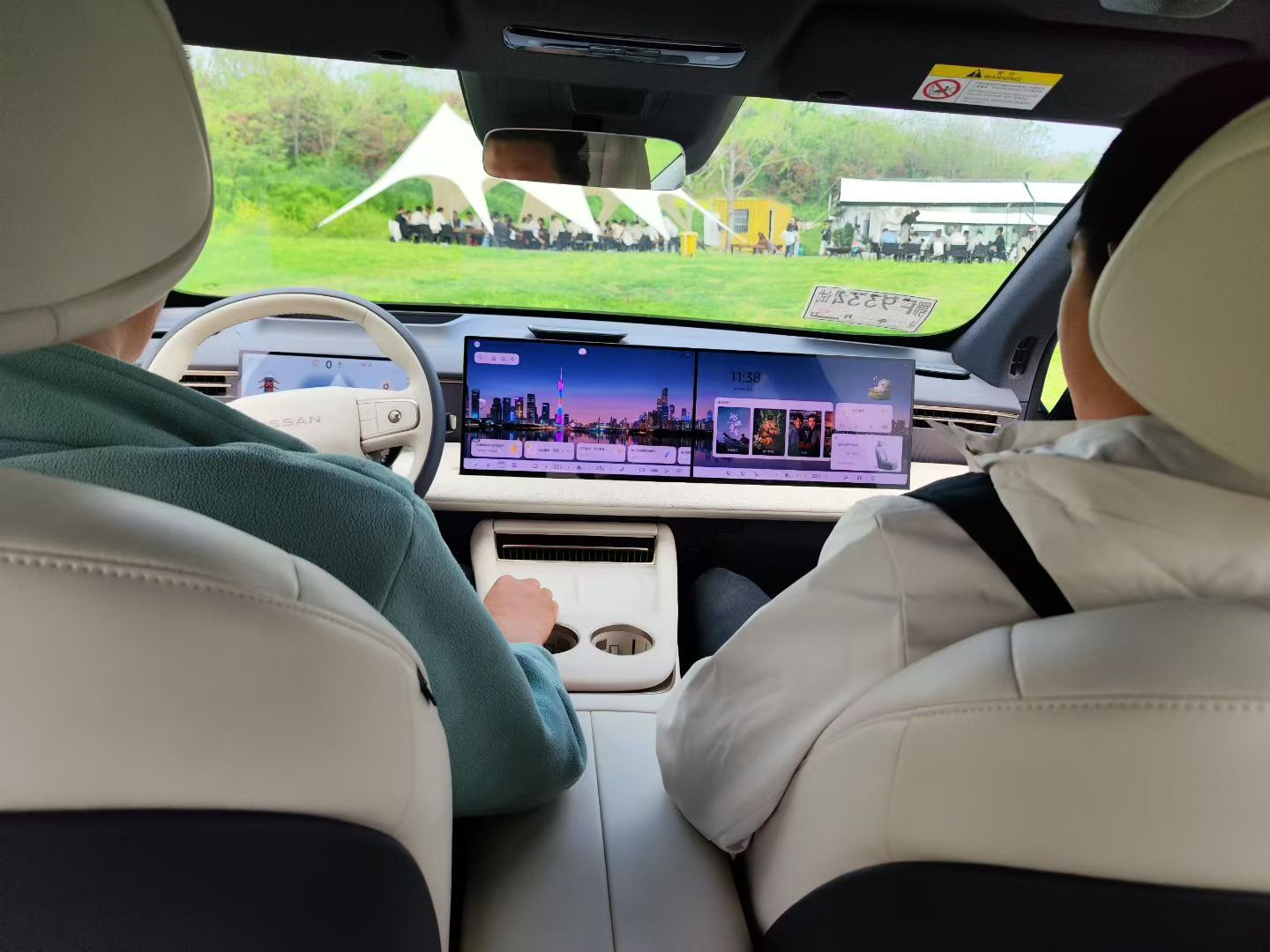 作为日产家族全新中大型SUV，NX8直接把“舒适”和“智能”拉满。今天就从外观、