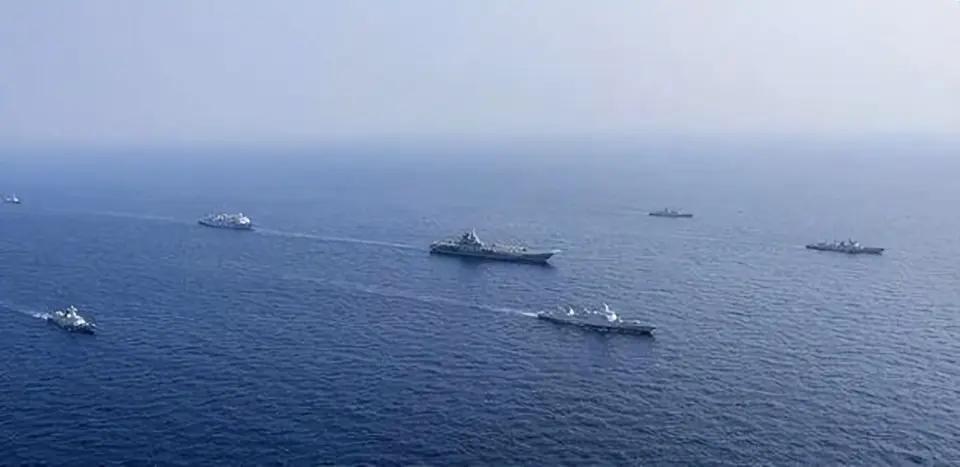 台军披露，11月15日至16日的48小时内，解放军64架次军机、9艘次军舰从多方