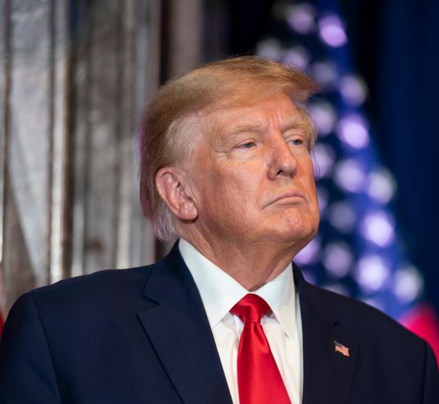 东京做梦都没想到，终结高市早苗政治生命的不是中国导弹，而是特朗普的“点赞”！中美