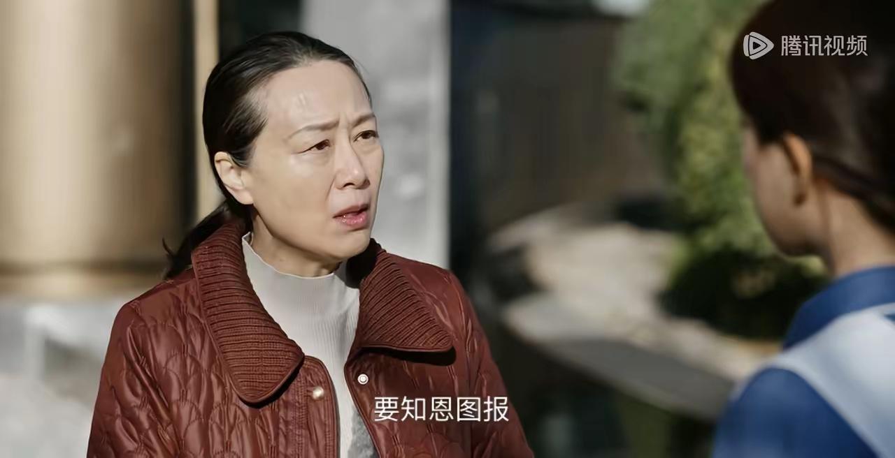 最近在追《蜜语记》，看着看着，忽然就对吴玉芳“改观”了。剧中她依旧饰演母亲，