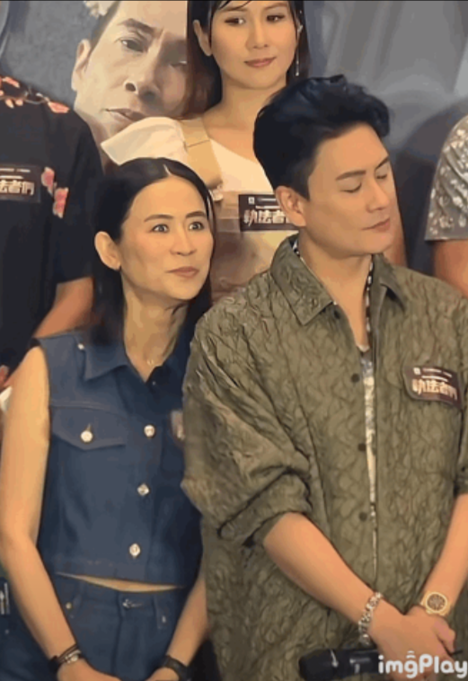 黄宗泽渣归渣但有一点，一般男人很难做到就是他每次面对美女近身从来都很有