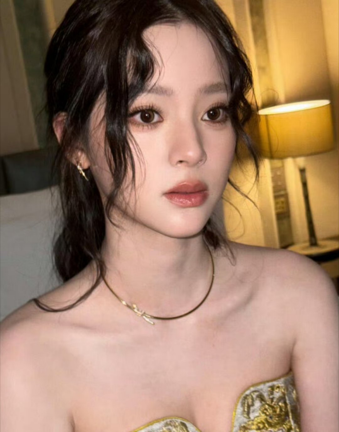 欧阳娜娜还是太谨慎了拉小提琴🎻太有气质了娜娜～超级喜欢😍​​​