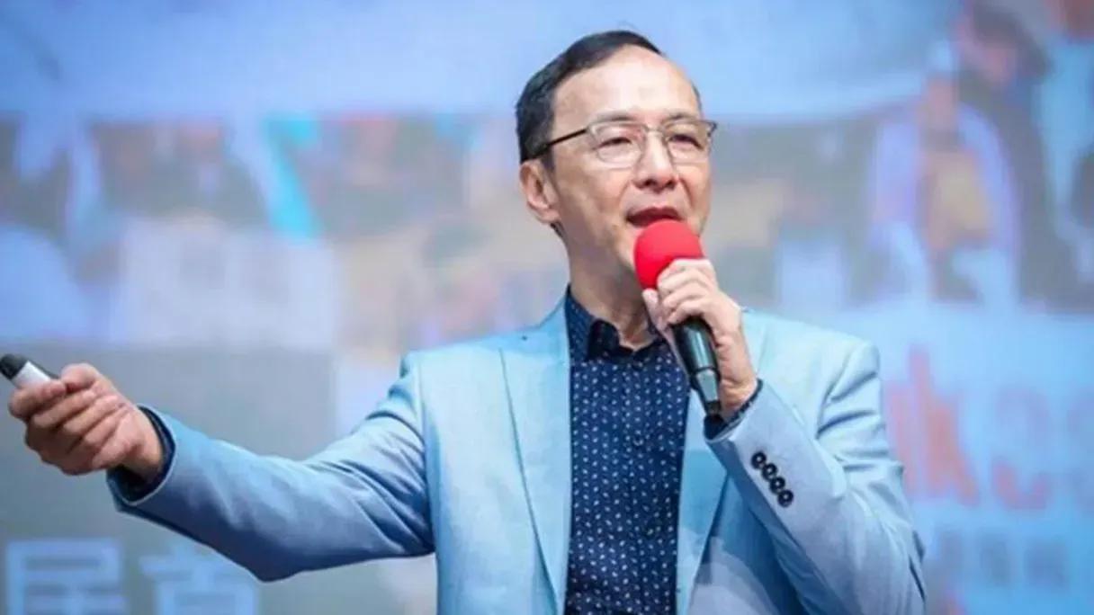 朱立伦可能是民进党奸细，就为搞倒国民党！9日，国民党主席朱立伦在中常会上公开表