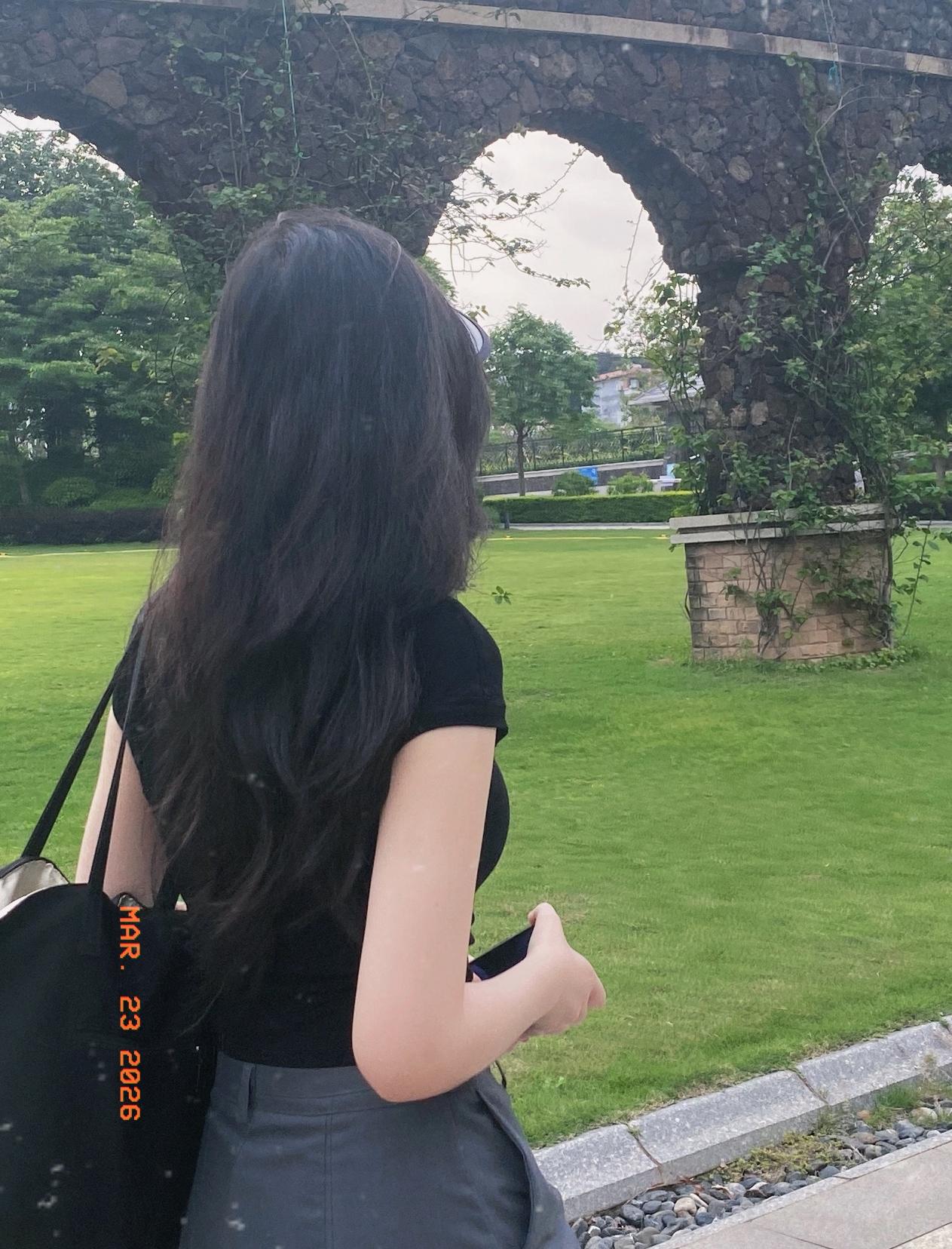 我表姐今年25岁，本科毕业，去北京参加一场360人的大面试。轮到135号她的时候