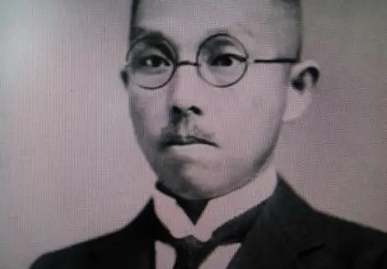 1975年，在功德林关押25年之久的军统特务周养浩被特赦出狱，国家准许他去任何地