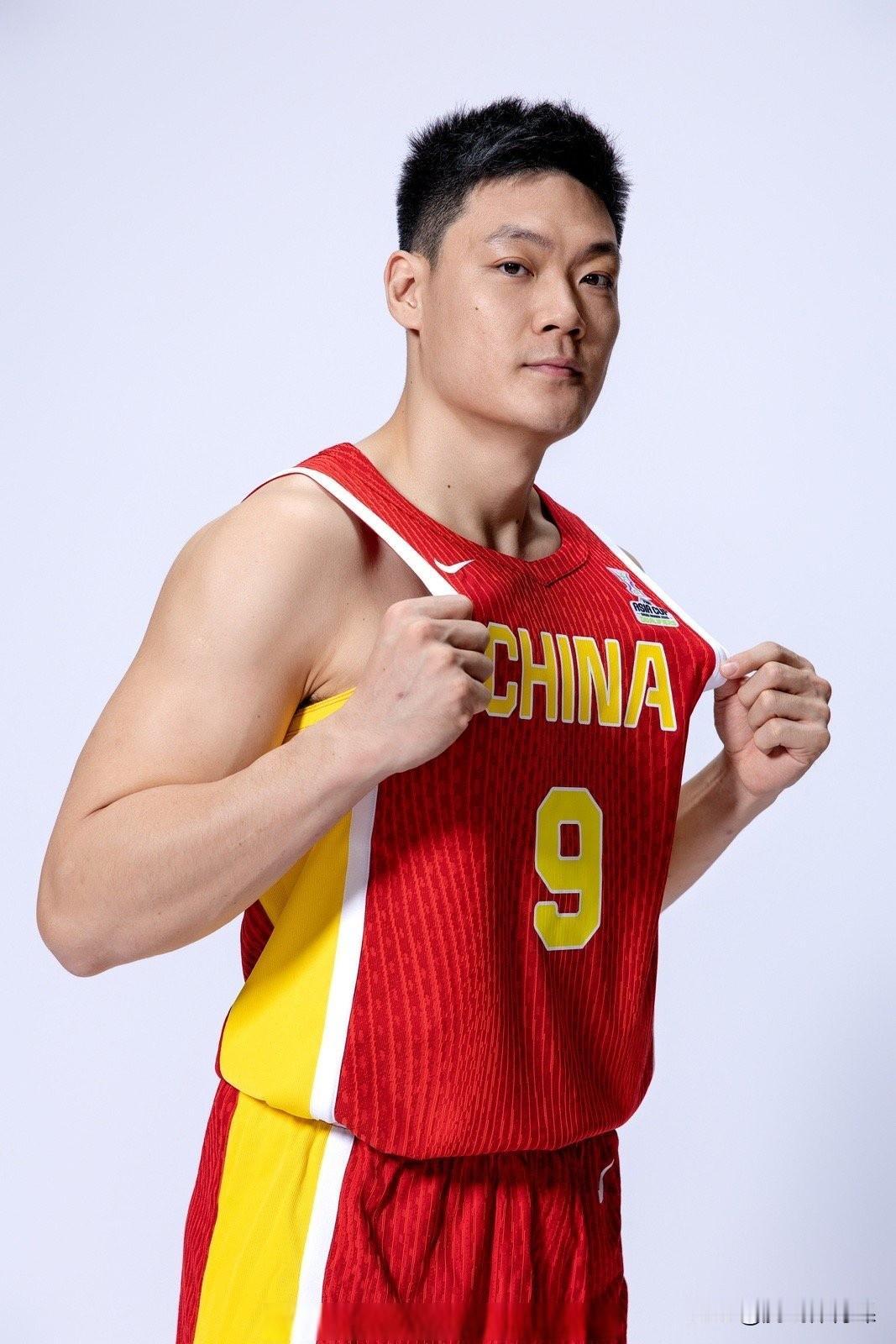 全场仅得1分3次犯规，他落选国家队不冤！CBA新赛季揭幕战正式打响，卫冕冠军