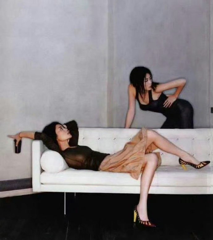 王菲居然还拍摄过这样的杂志，两位前夫都没有珍惜啊！​​​​