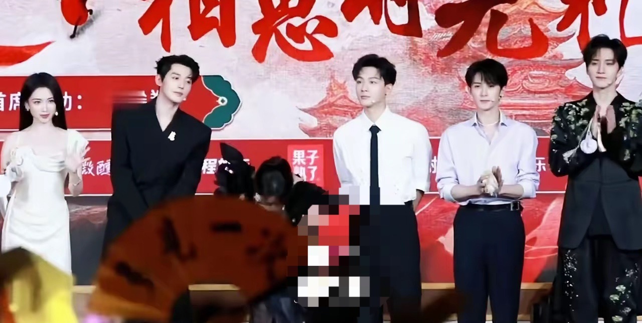 杨紫主演的《长相思》已经三年了，如今我看到这张图片依旧还是会难过，《《长相思第一
