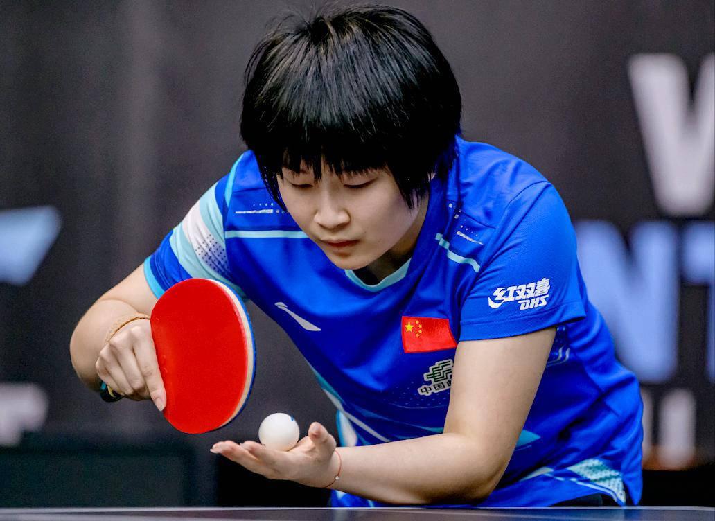 【覃予萱没打过杨屹韵】在削球手这里，世青赛之星覃予萱遇到了瓶颈。遇到桥本帆乃香、