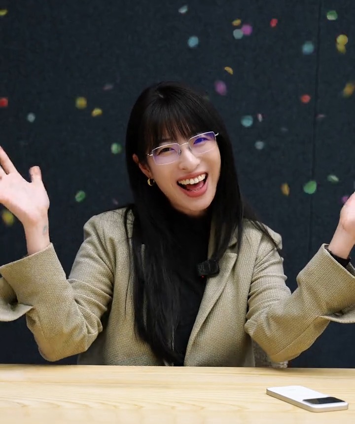 老魏越来越有气质了