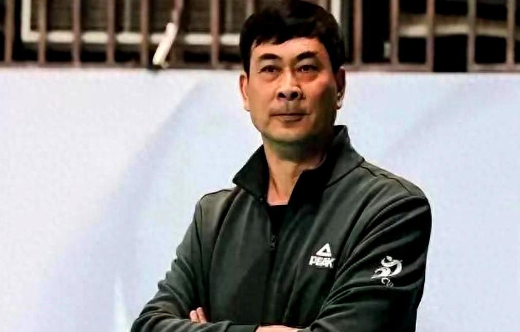 17年全运会天津女排兵败如山倒，都以为天津这面旗帜没了，谁都没想到二泉带着李盈莹