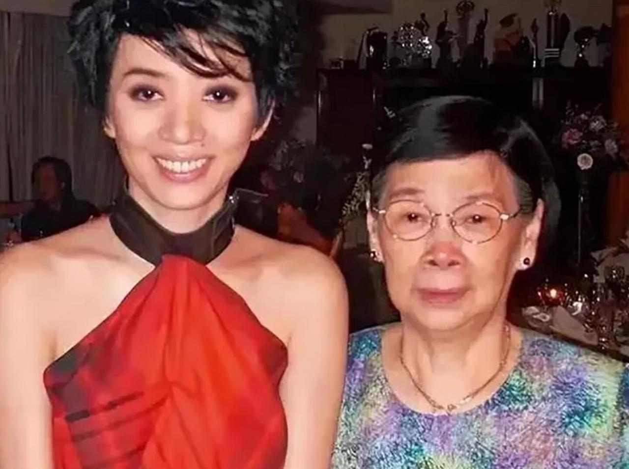 梅艳芳的母亲覃美金去世了，她最大的遗憾，不是梅艳芳，也不是白发人送黑发人，而
