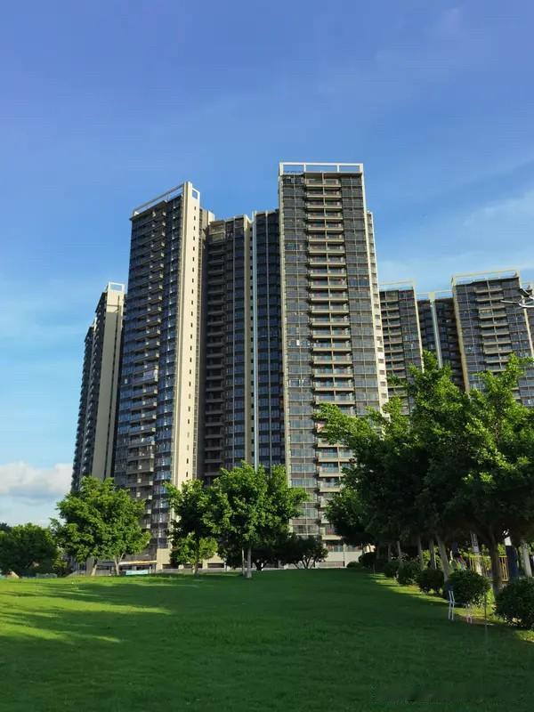 东莞楼市现在想要回到五年前，四年前，都比较难了。以前东莞楼市的房东听到有人说回