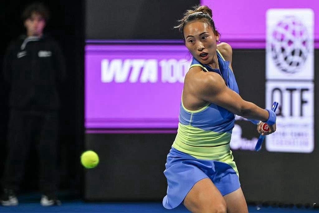 郑钦文不敌莱巴金娜，来听听赛后各方的声音：郑钦文：我觉得问题在于我的专注度会出现