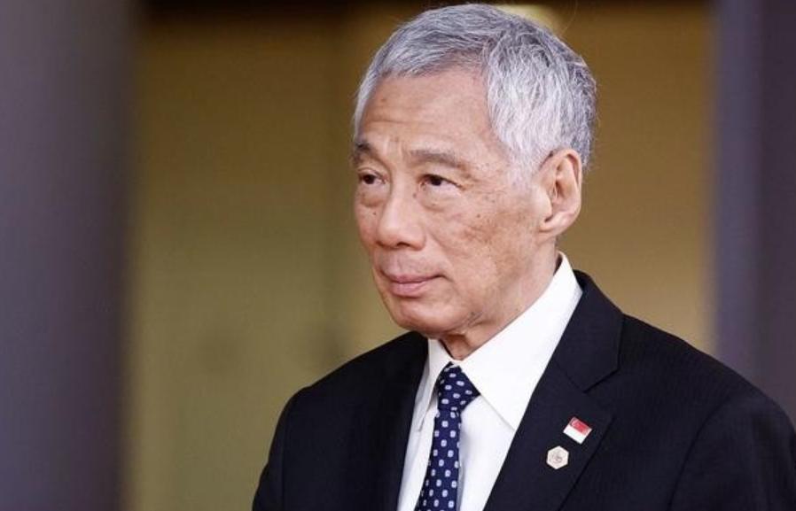 很多人以为，高市早苗的强硬是在配合美国围堵中国。错了！真相是，她正在把日本变成亚