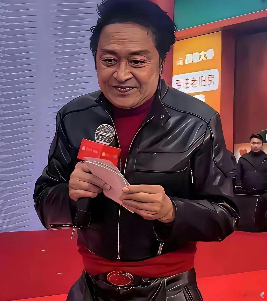 马景涛年轻时那叫一个惊为天人，琼瑶很喜欢捧他​​​