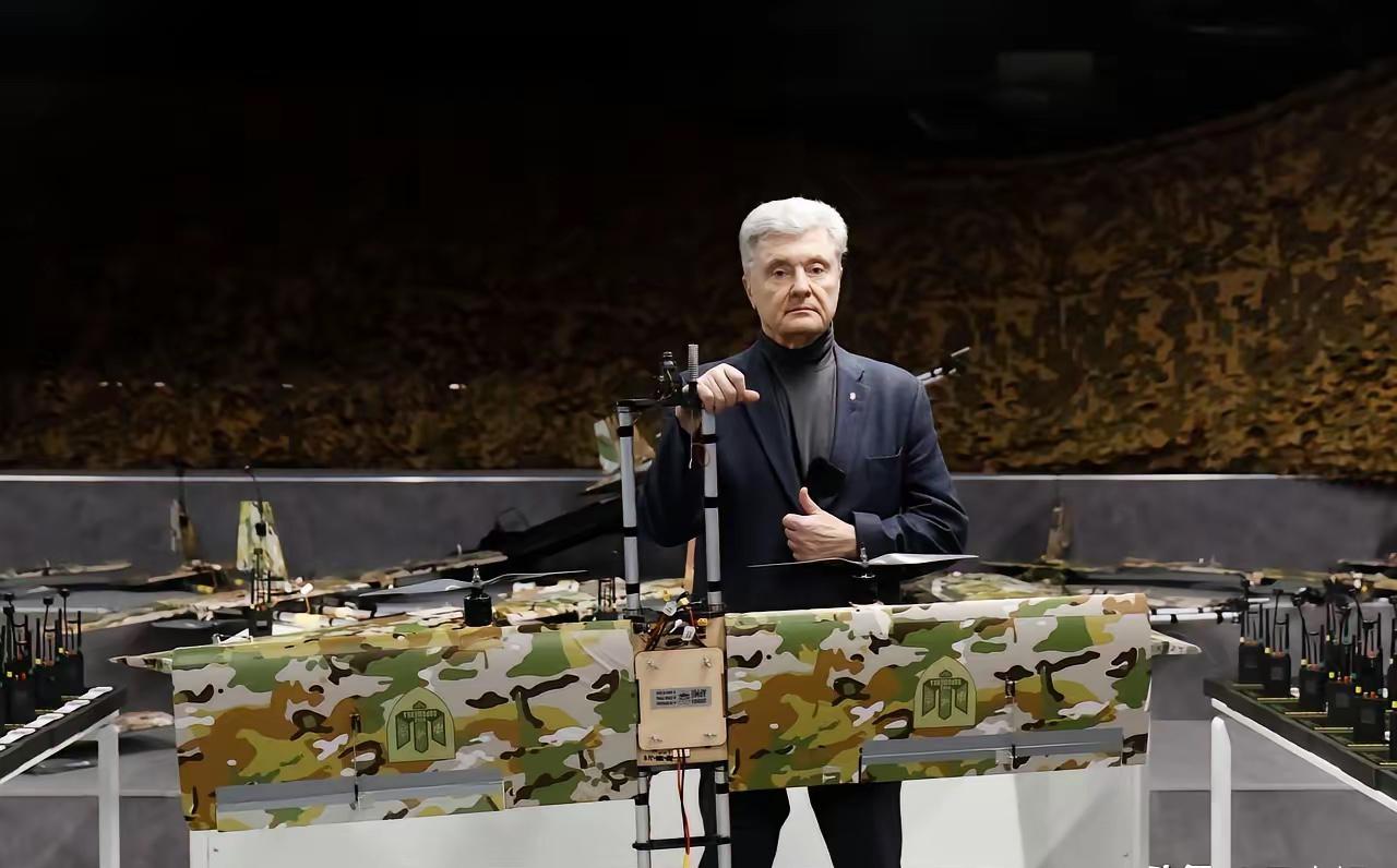 “绝不饶恕敌人”：波罗申科向乌军交付首批Stark13型FPV轰炸无人机​​