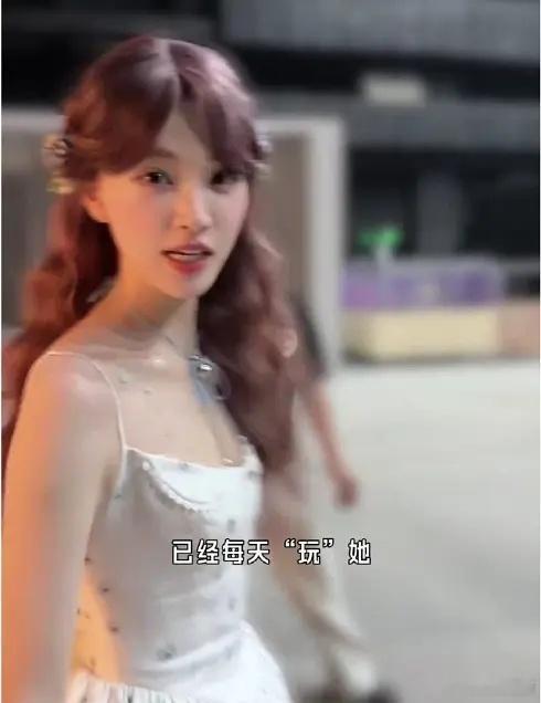 张月和黄灿灿俩人怪好磕的