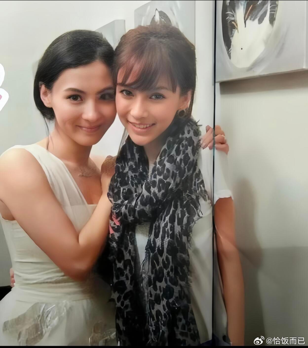 Angelababy和一些大美女的合照📸​​​