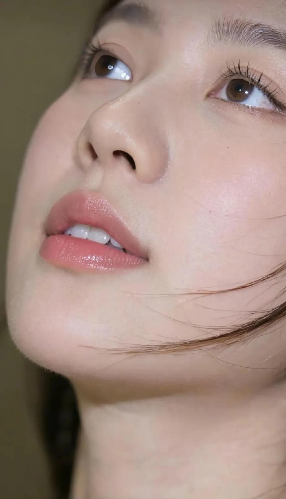 有没有发现就算你跟着导航走错了路它也不会说你是个笨蛋它只会说正在重新为你