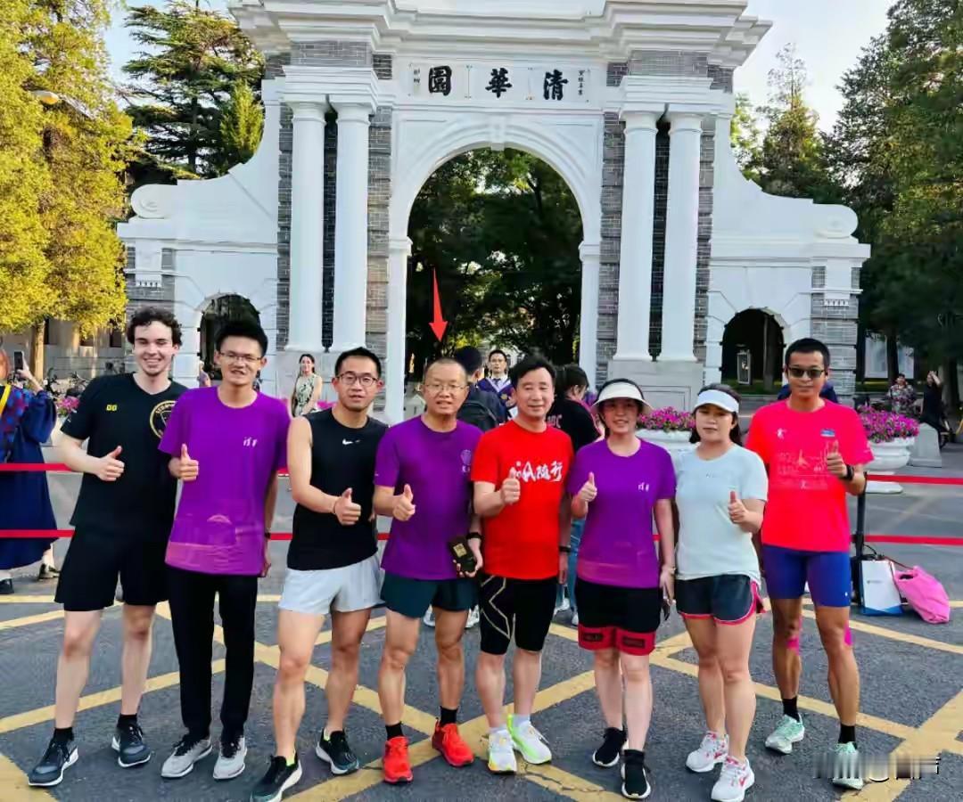 51岁清华晨跑队刘小平去世坚持晨跑8年在IBM工作，去世原因是突发心梗。