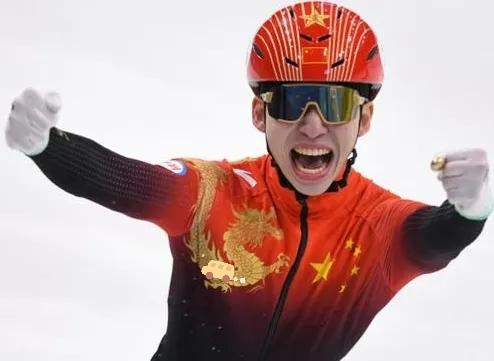 在刚刚结束的米兰冬奥会短道速滑男子500米预赛第五组的争夺中，中国27岁的归化名