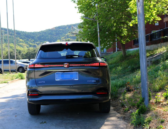 CS75PLUS实测一百公里能耗记录出行概况这次出行是为了找朋友聚会，周末闲