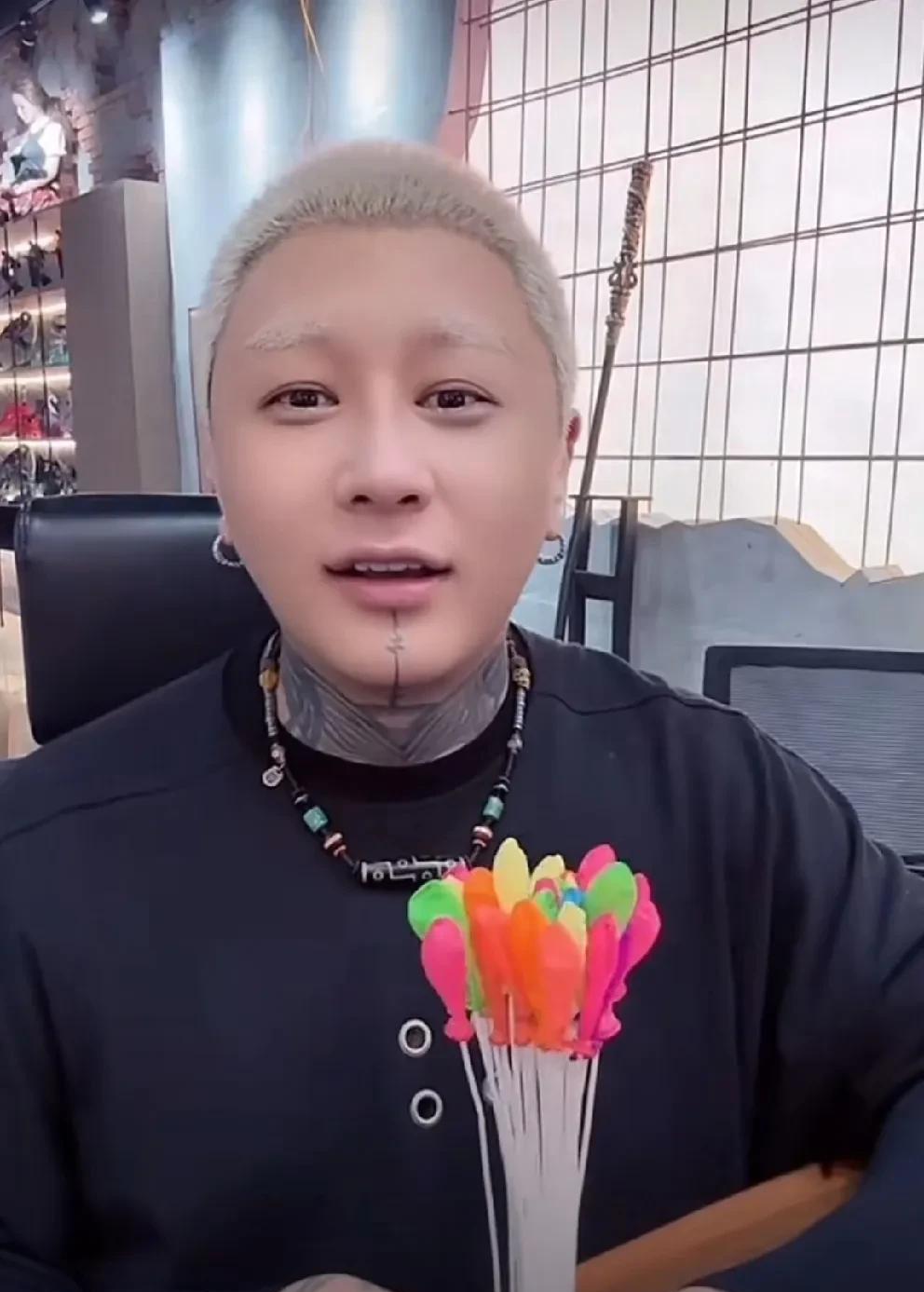 方丈不站立场，但丈粉会守护老葛一世周全！老葛对我就是好，丈门兄