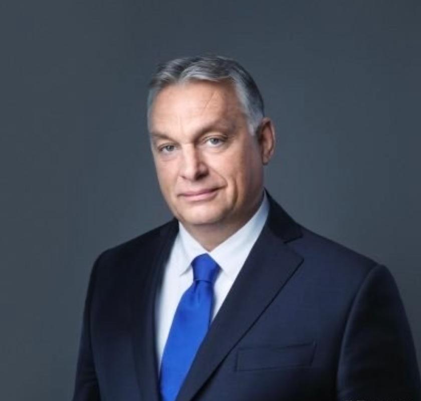 匈牙利总理欧尔班24日发文说：“四年前，俄乌战争爆发。四年毫无意义的杀戮，数十万