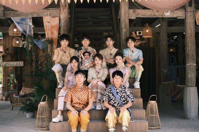 王安宇真正的宝藏是三曼村的夏天王安宇抒发收官内心想法，执着追逐宝藏线索，忽略身边