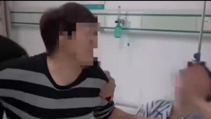 谁也没想到，朝夕相处的婆媳，会把日子过成一场无休止的战争。日复一日的争吵，让儿媳