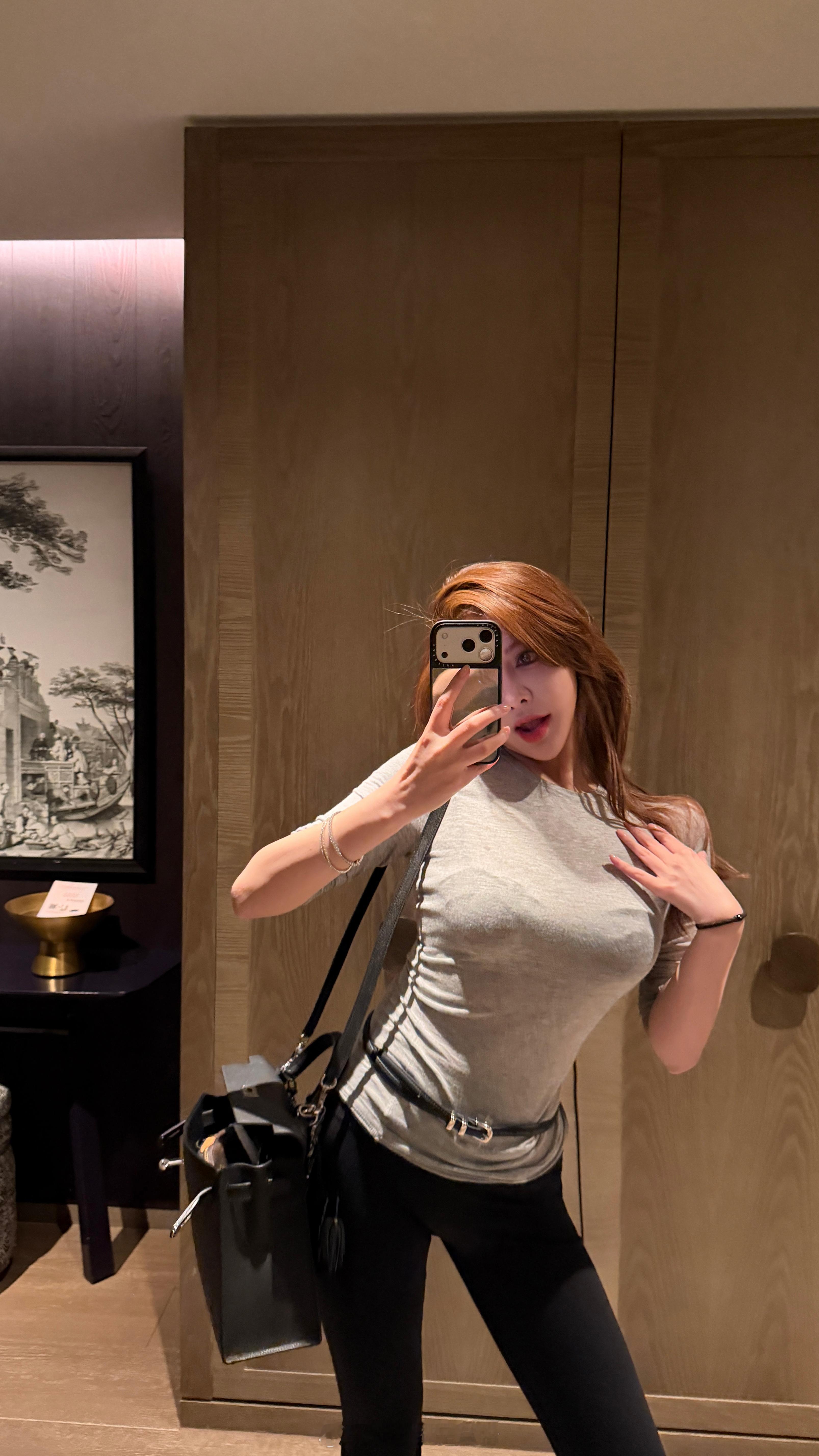 还是喜欢在暖和的地方呆着