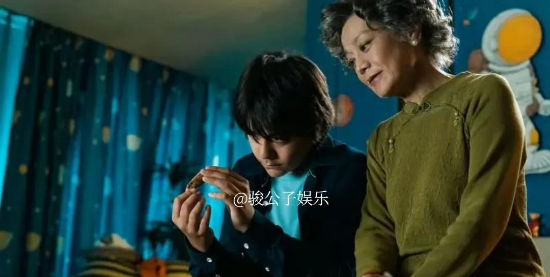 13日，据媒体报道，刘烨的子女诺一和霓娜不久前参演了一部有真熊猫出演的电影《熊猫