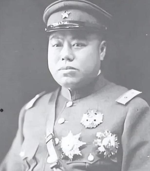 1918年，张作霖让韩麟春拿着50万大洋去上海买军火，他却全输掉了，张作霖大怒