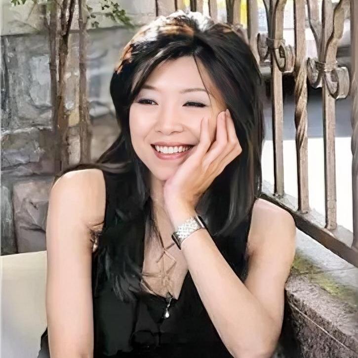 台湾那位媒体人兰萱所说的这番言论挺耐人寻味，在台湾说“我是中国人”竟然已成“争议